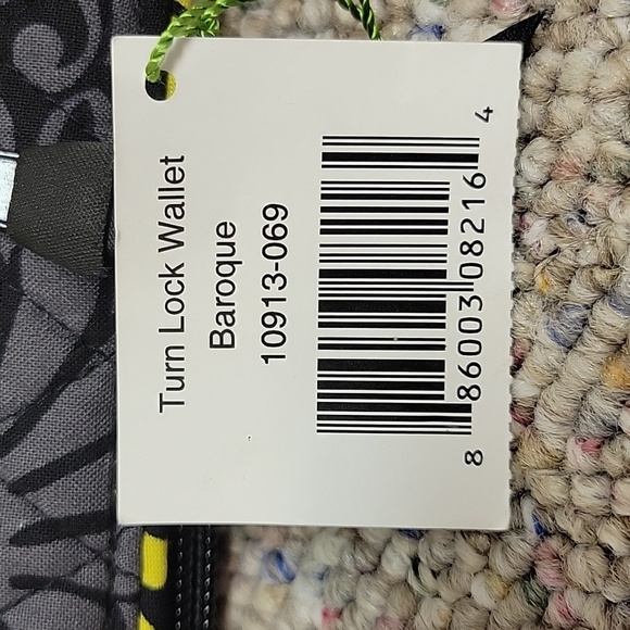 Vera Bradley Black and Yellow Floral Baroque Turn Lock Women's Wallet NWT - Picture 3 of 6